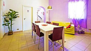 Bed & Breakfast People - A Place To Be 2*